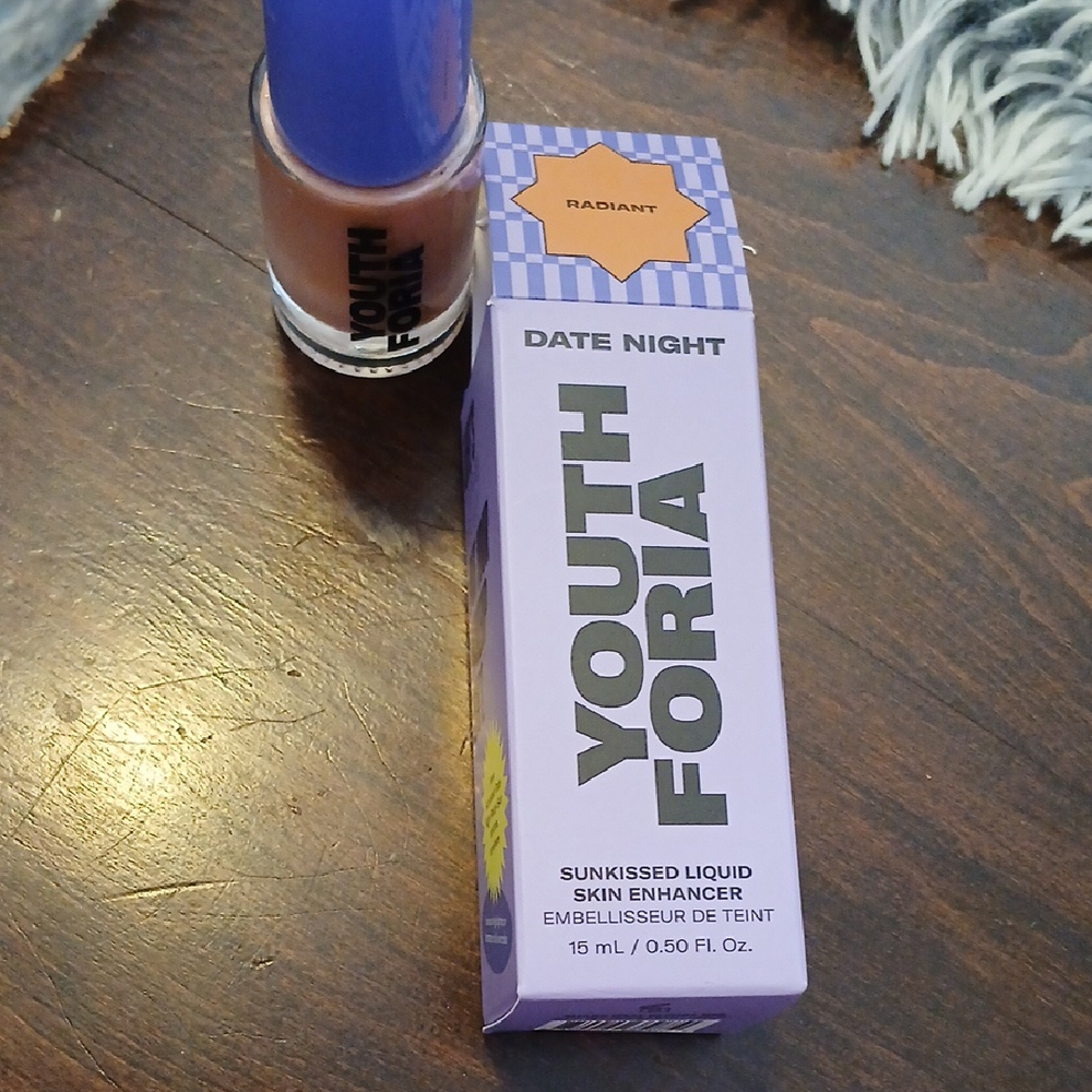 Youth Foria Purple and Brown Contour Bronzer
